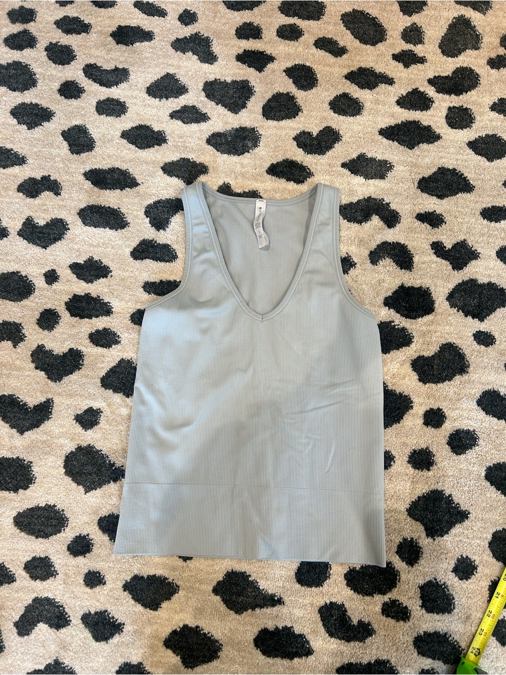 Athleta Light Gray Ribbed V-Neck Tank Top- Women- Small